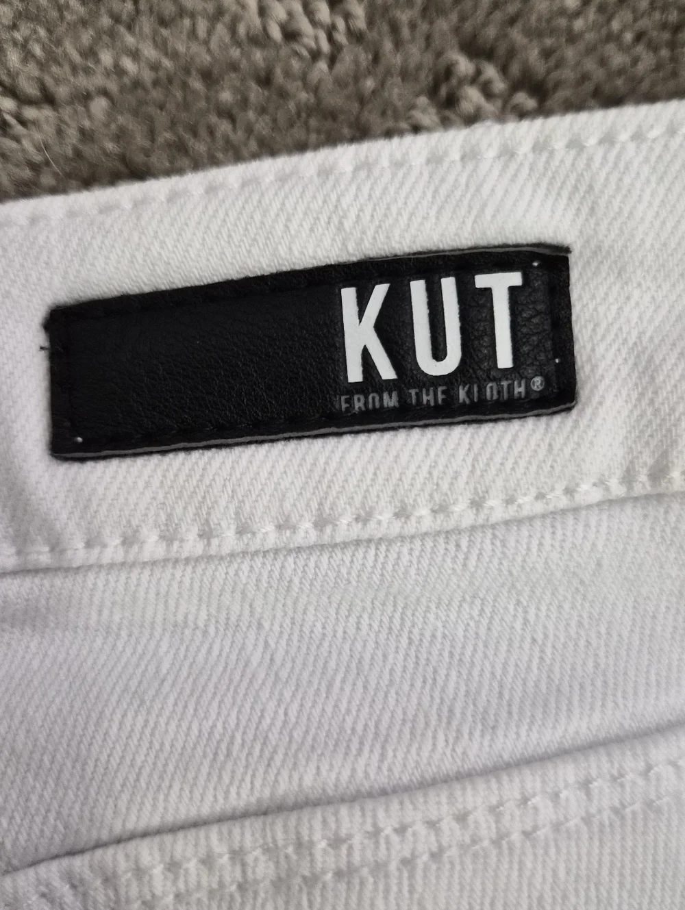 KUT Reese White Jeans 8 Raw Hem Ankle Straight High Rise Summer